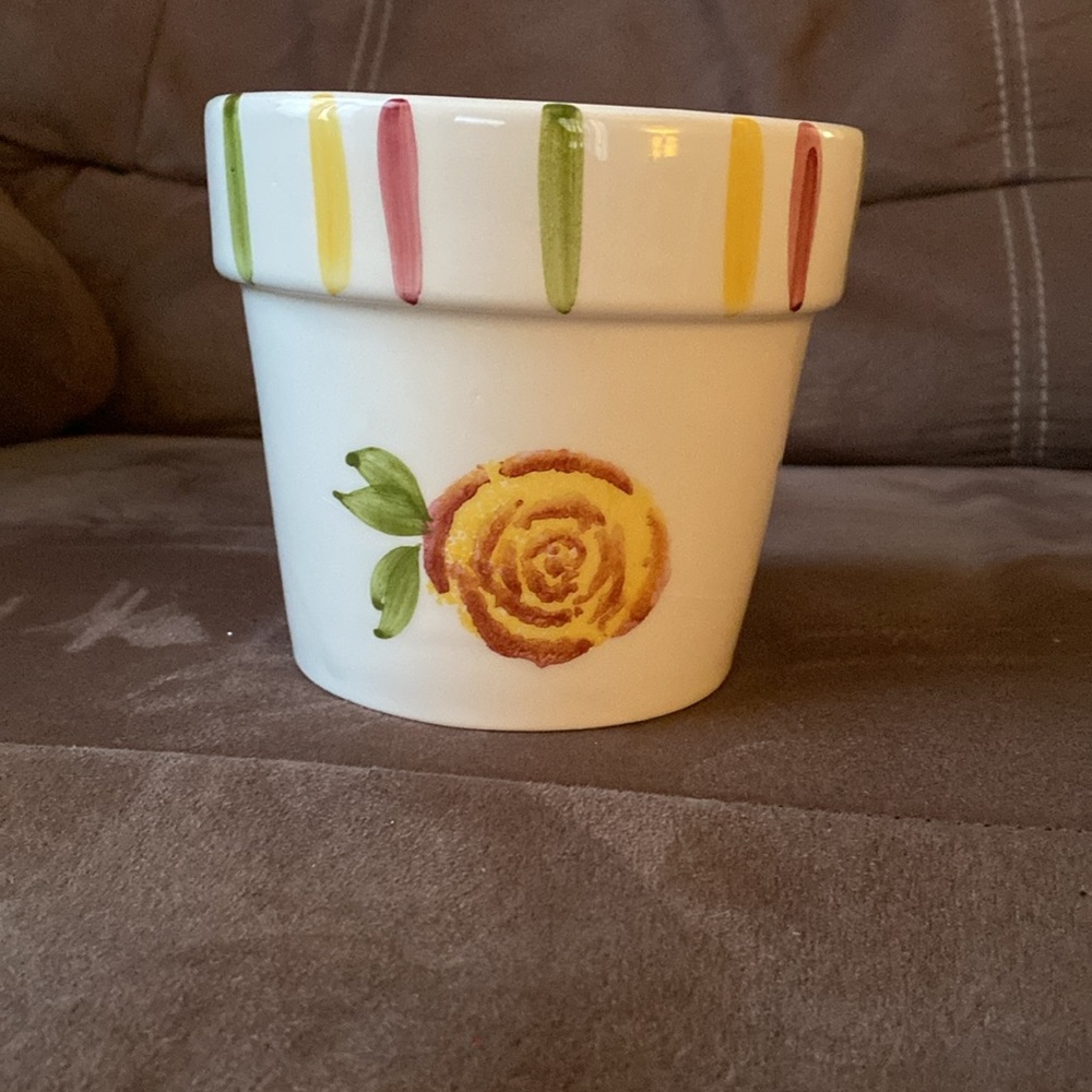 Decorative flower pot/container - Picture 2 of 7